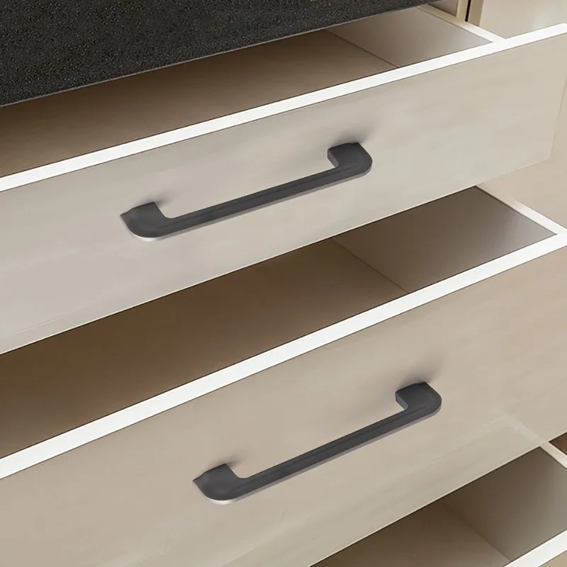 Black Extended Wardrobe Door H – обзор и цена Quality Furniture Hardware